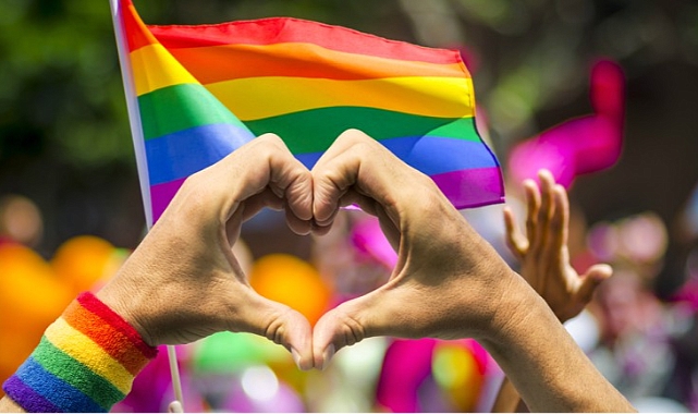 Saraçhane'de 'LGBT propagandasına dur' toplantısı! RTÜK televizyonlarda kamu spotu yayınlayacak