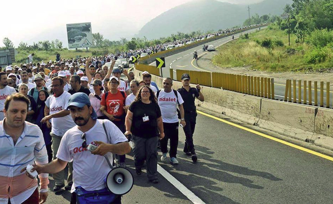 CHP'li vekil'den Bakan'a sert yanıt: Zevzeklik yapma, işini yap