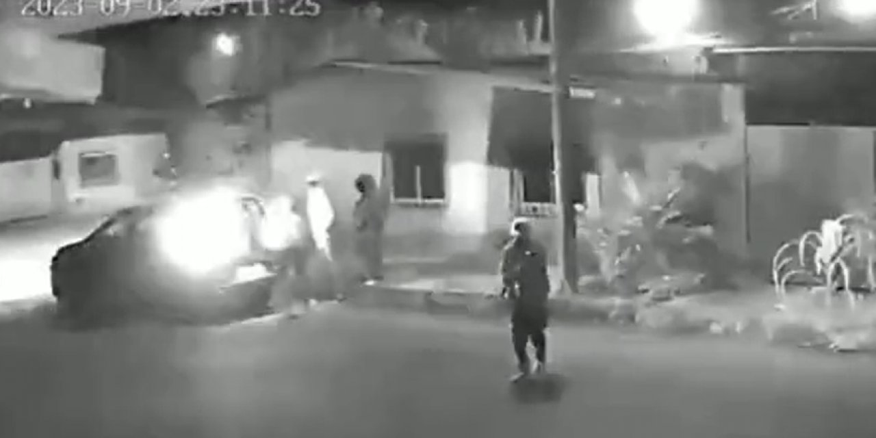 Atmayı unuttukları el bombası, kaçtıkları arabada patladı