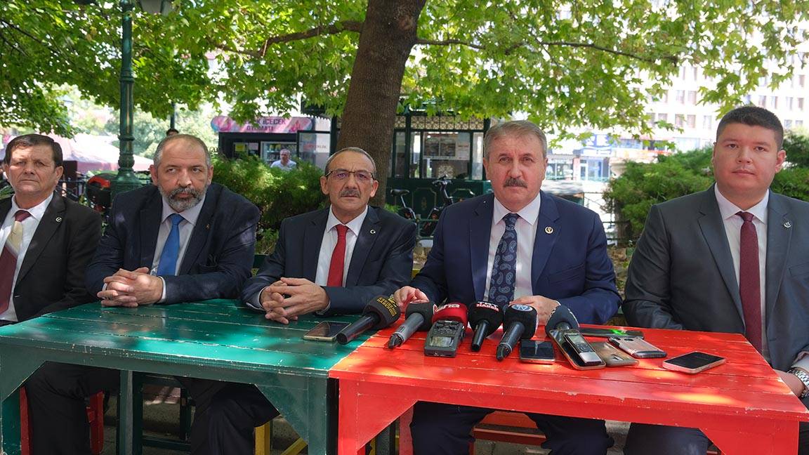 BBP lideri Destici'den yerel seçim kararı: Akşener'e göz kırptı
