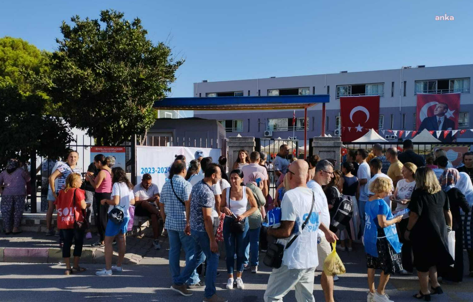 SOL Parti, ÇEDES protokolünün uygulanacağı okulun önünde eylem yaptı: "Laik eğitime sahip çıkacağız"