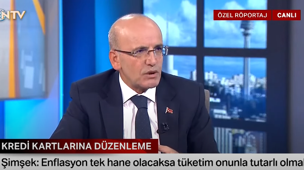 Kredilere yeni düzenleme yolda! Mehmet Şimşek'ten önemli açıklamalar