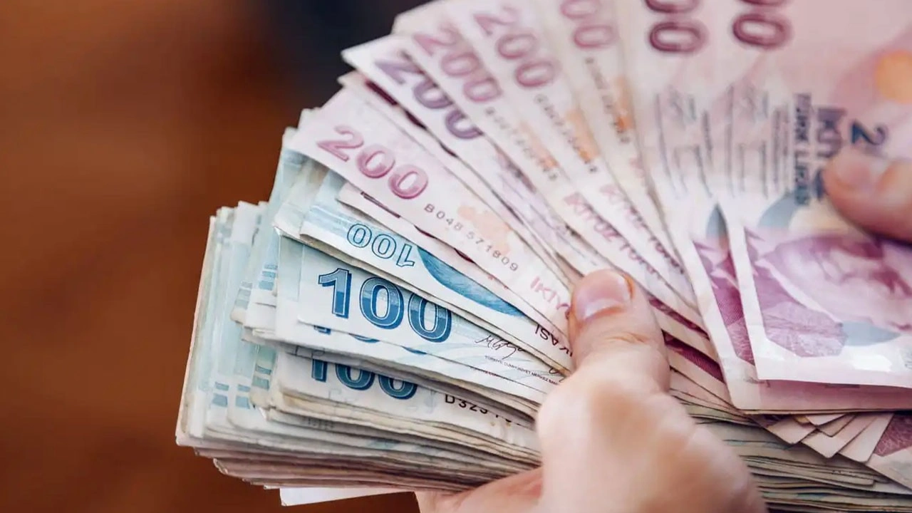 Aile Bakanlığı müjdeyi açıkladı: Kadınlara ömür boyu 1.870 TL ödeme! Hemen PTT’den alın
