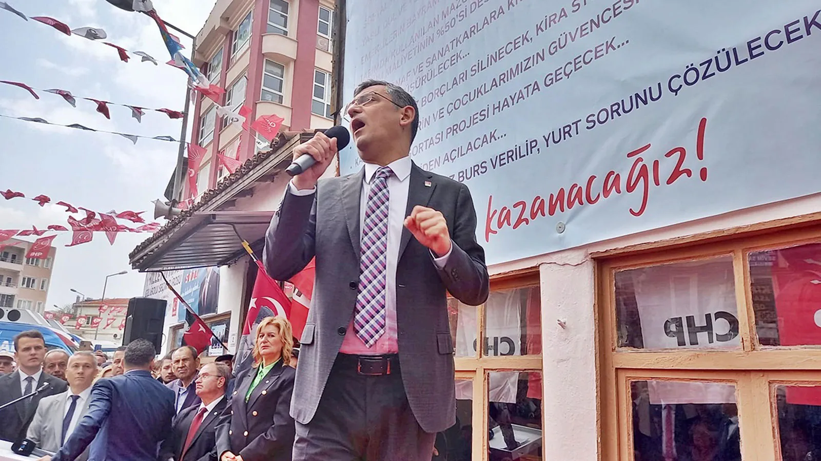 Özgür Özel, Kemal Kılıçdaroğlu'na rakip oluyor! İşte perde arkasında yaşananlar