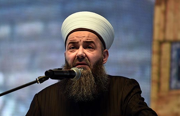 Cübbeli’nin avukatı FETÖ'cü çıktı!