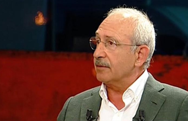 Nagehan Alçı sorularını yanlış kişiye sordu