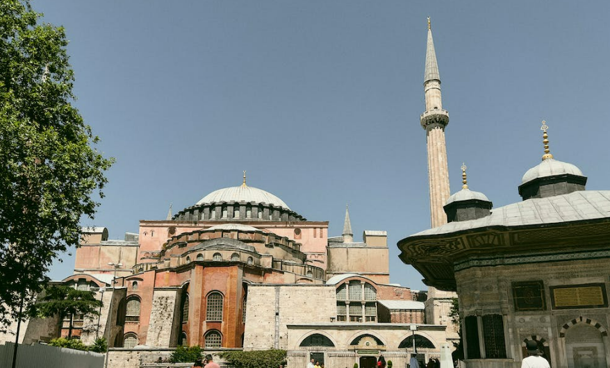İlber Ortaylı'dan 'Ayasofya' uyarısı