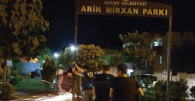 Şanlıurfa'da PYD'li ismin adının verildiği parktaki tabela söküldü