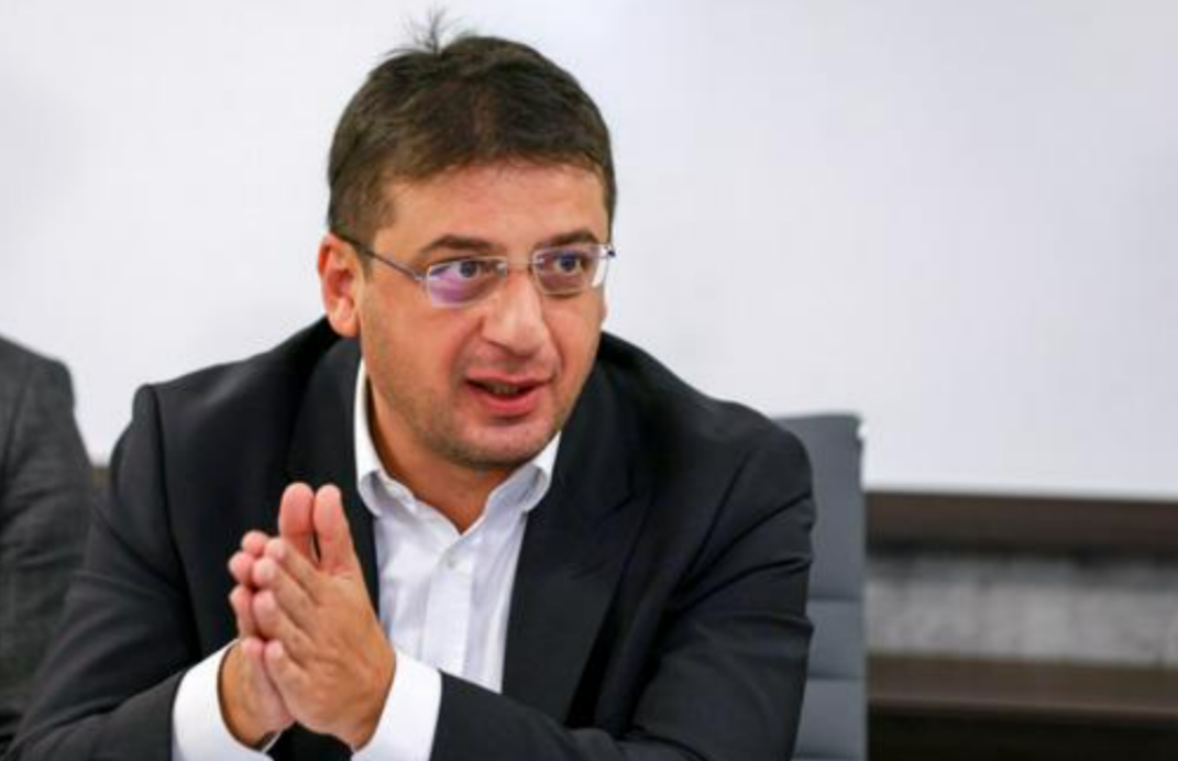 CHP’li Emre’den "Türk vatandaşlığına kabul edilenler Resmi Gazete’de yayımlansın" önerisi!