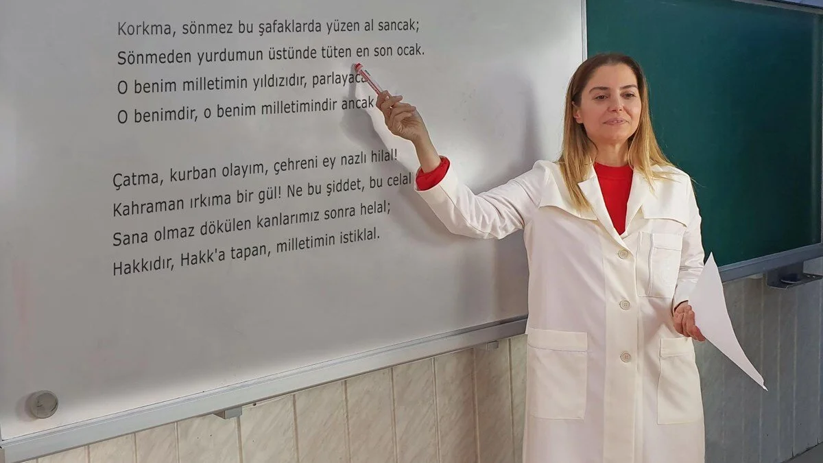 Öğretmenler "hediye önlük” yerine "hediye para” istiyor