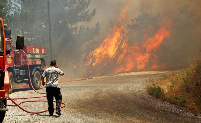 Alanya'da yangın: 5 ev kül oldu