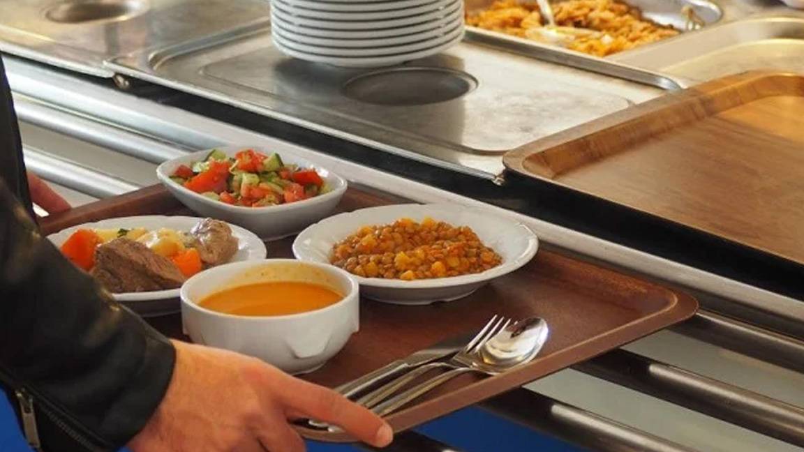 Araştırma: Gençler öğün atlayarak yaşıyor