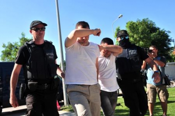 'Yunanistan'daki FETÖ'cülerin iadesini Almanya engelliyor'