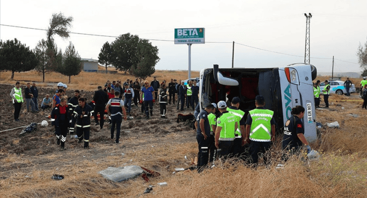 Amasya’da yolcu otobüsü devrildi: 6 ölü, 35 yaralı