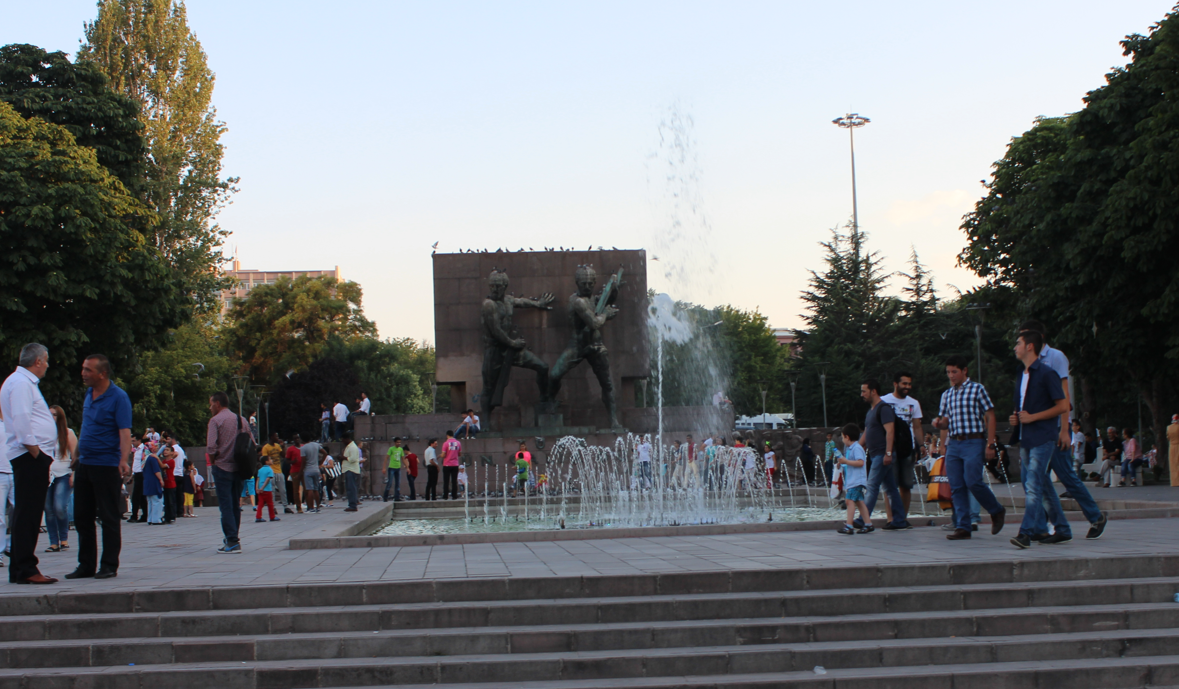 Ankara Emniyet Müdürlüğü'nden Kızılay'daki bombalı saldırı sonrası önemli duyuru! Başkentte yaşayan herkesi ilgilendiriyor