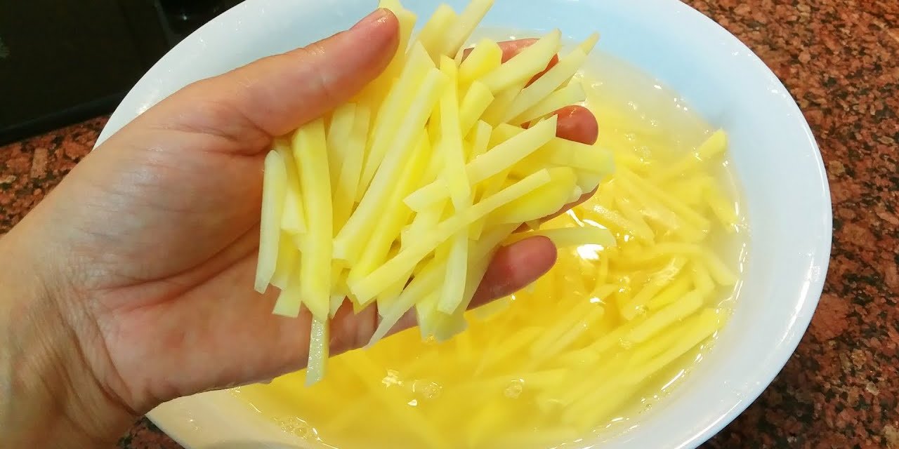 Yağ çekmeyen çıtır çıtır efsane kızartmanın sırrını bulduk! Yıllarca yanlış yapmışız...