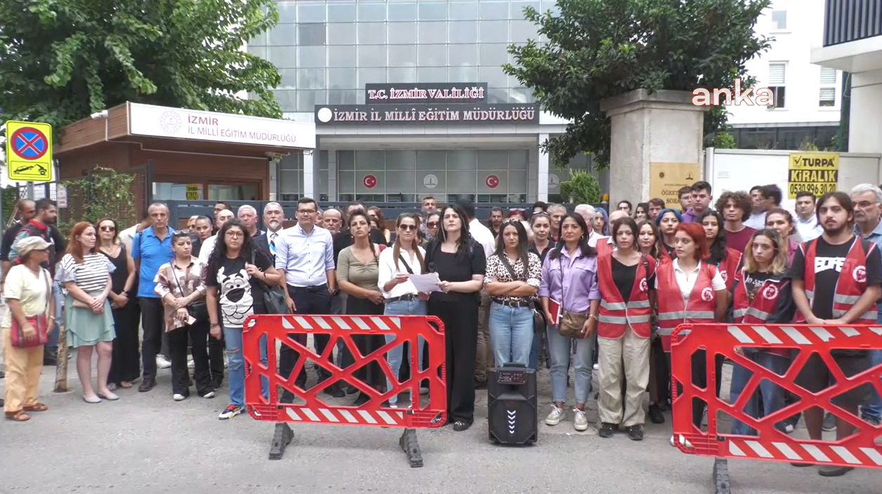İzmir'de ilkokulda kızlar tuvaletinde öğrencilere taciz iddiası velileri sokağa döktü