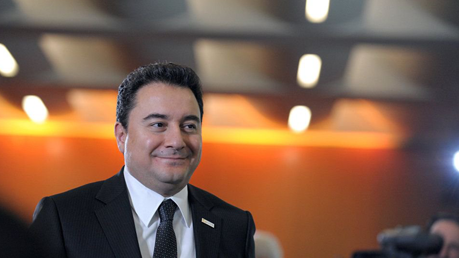 Ali Babacan, dolandırıcılara karşı uyardı
