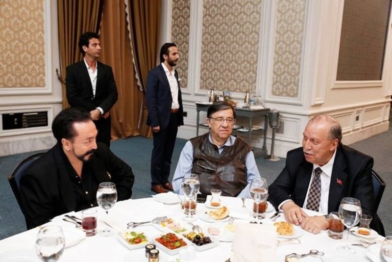Yaşar Okuyan, Adnan Oktar’ı operasyon öncesinde uyardı mı?