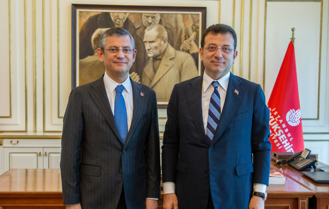 Özgür Özel ve Ekrem İmamoğlu bir arada! İYİ Parti'ye ittifak mesajı