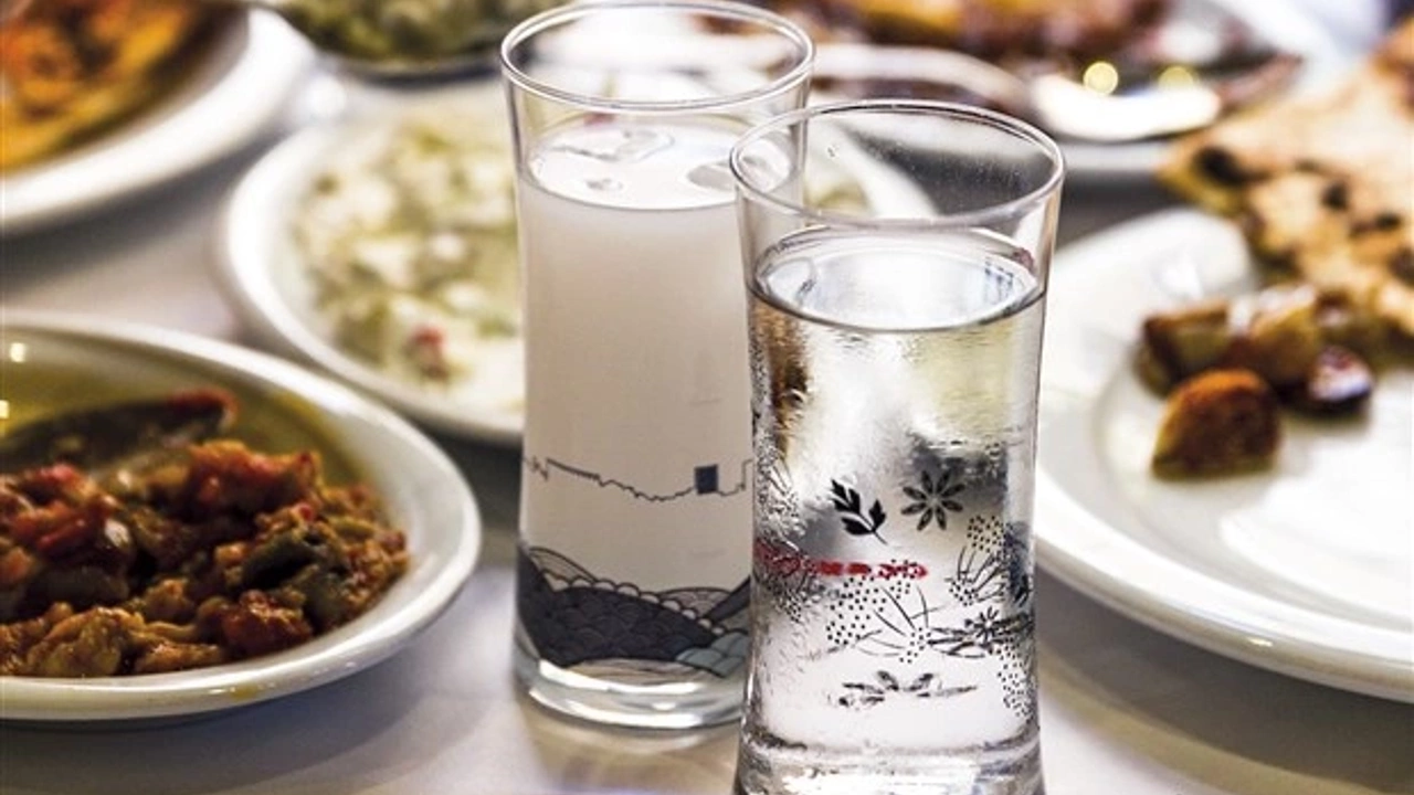 Bir rakı grubuna daha zam geldi