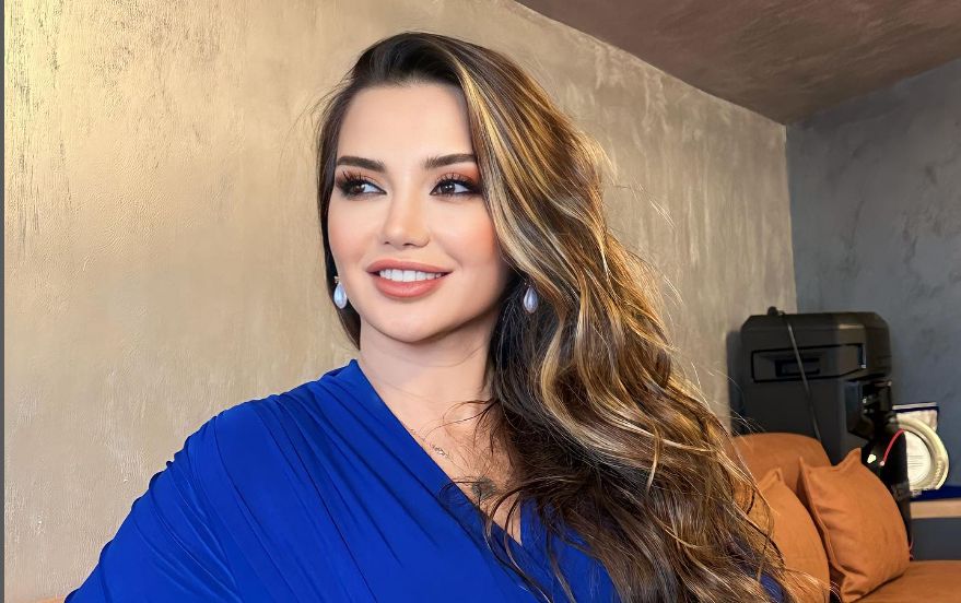 Esra Ezmeci'yi yerinden hoplatan iğrenç teklif! Hay senin gibi kocayı...