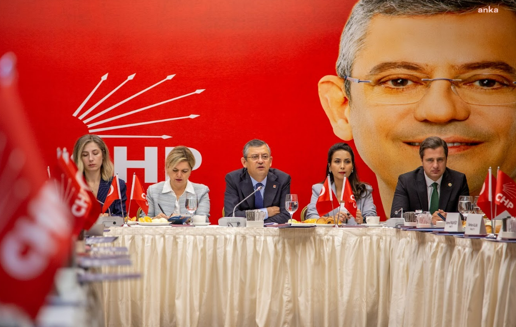 Özgür Özel'den 'kurultay' ve 'ittifak' çıkışı