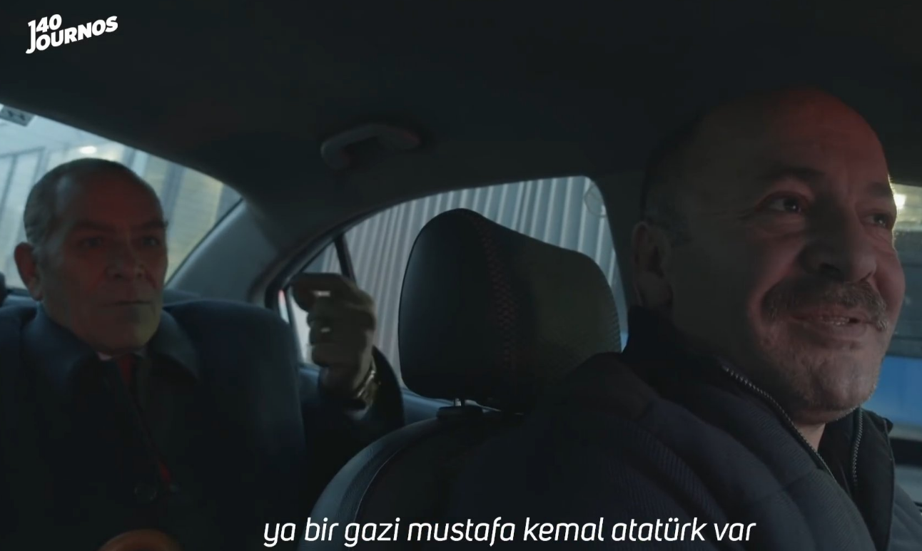 Atatürk'e benzediğini sanan adama ayar veren taksici 'işte bu' dedirtti!