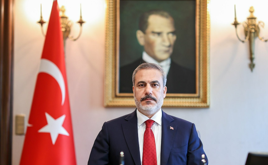 Hakan Fidan, İsrail'in tehditlerinin hedefi olan İran'da