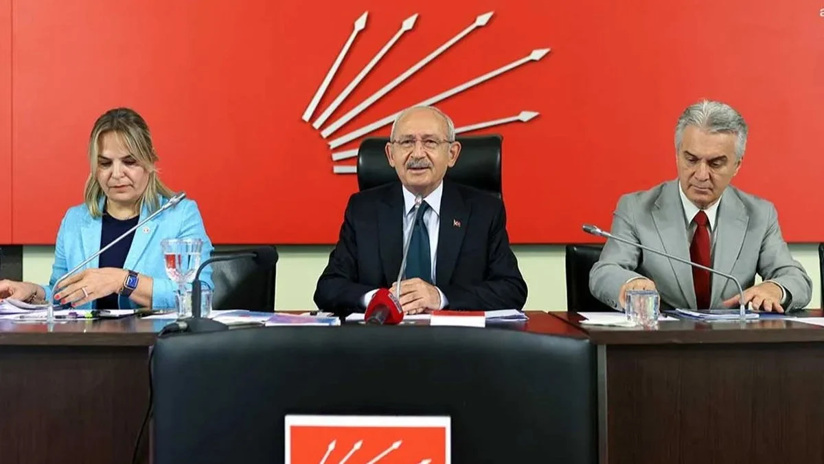 CHP'de kurultay öncesi Parti Meclisi toplandı