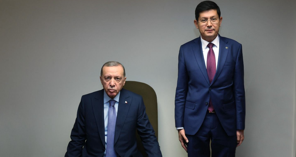 Ali Yerlikaya'nın soruşturma izni verdiği başkan, soluğu Erdoğan'ın yanında aldı