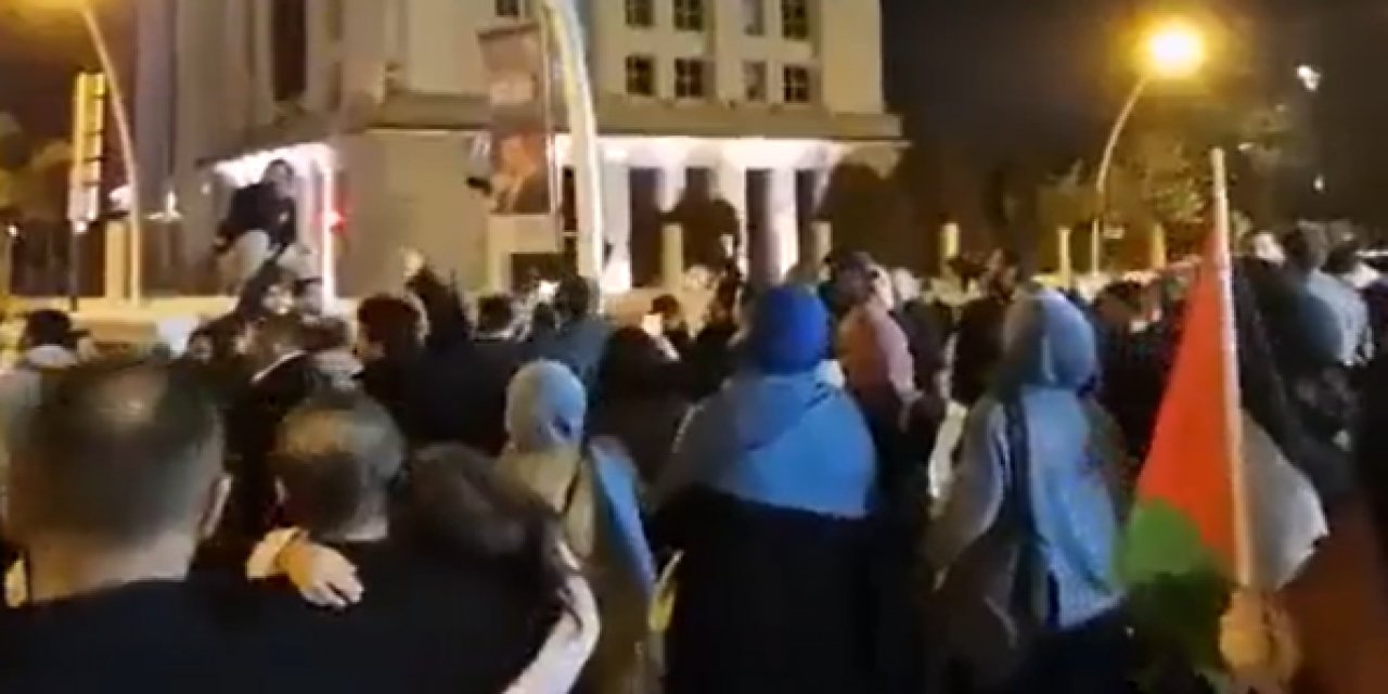 AKP Genel Merkezi önünde İsrail tepkisi! "Miting değil icraat" sloganları atıldı