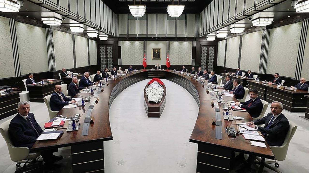 Cumhurbaşkanlığı Kabinesi bugün toplanıyor! Masada hangi konular var?