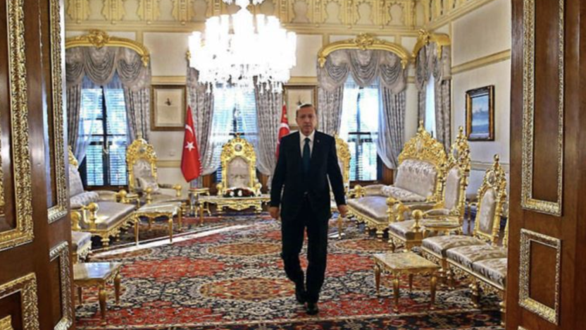 Saray'ın personel sayısı ikiye katlandı