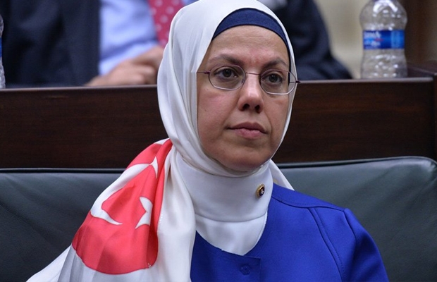 Merve Safa Kavakçı : Merve Kavakçı kimdir : Merve Kavakçı Hayatı ve Nereli? - Merve safa kavakçı (30 ekim 1968, ankara), fazilet partisi'nden 18 nisan 1999 seçimlerinde i̇stanbul milletvekili olarak seçildi.