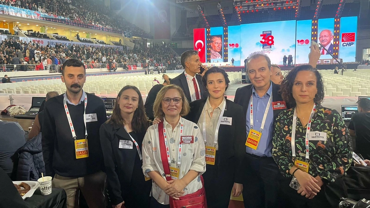 CHP Kurultayı'ndan tutuklu gazeteci Tolga Şardan'a destek