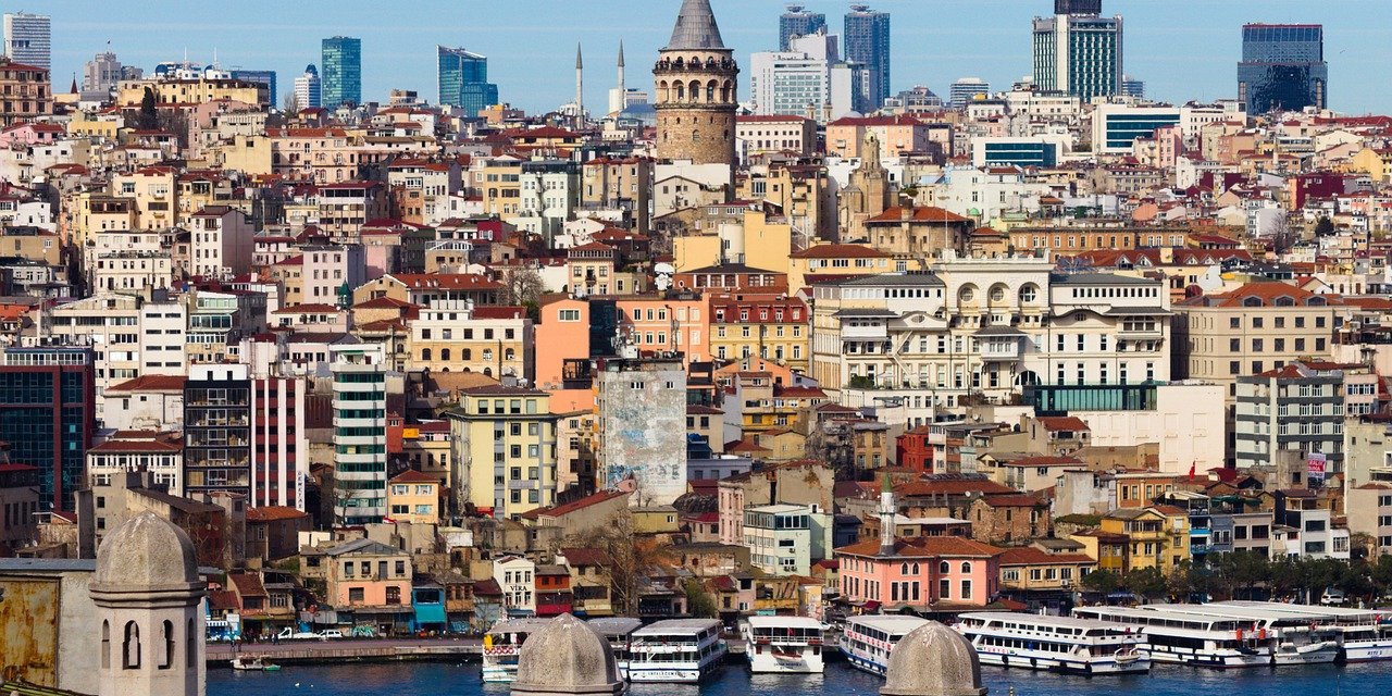 Akın akın göç başladı. İstanbul'dan valizini alanların gittiği 5 şehir