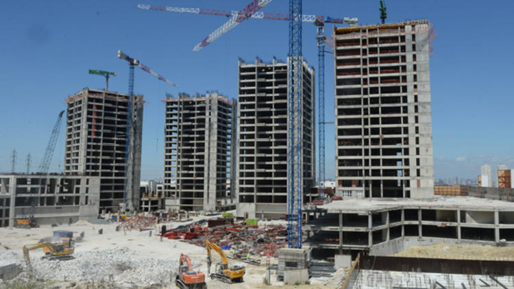 Ünlü inşaat şirketi iflas bayrağını çekti