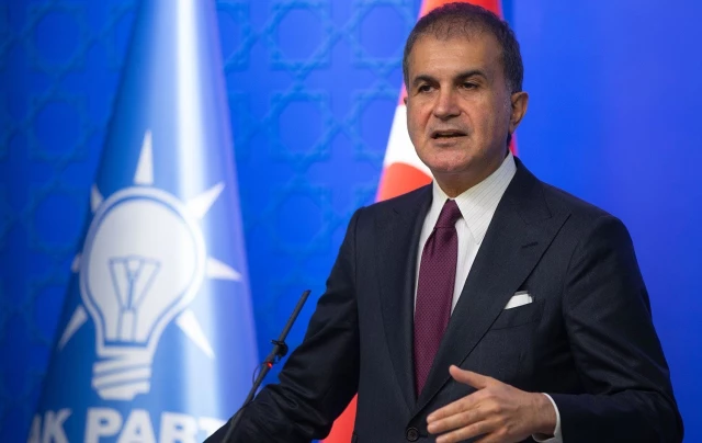 AKP Sözcüsü Ömer Çelik aniden yayını terk etti: "Arkadaşlar ara vermemiz"