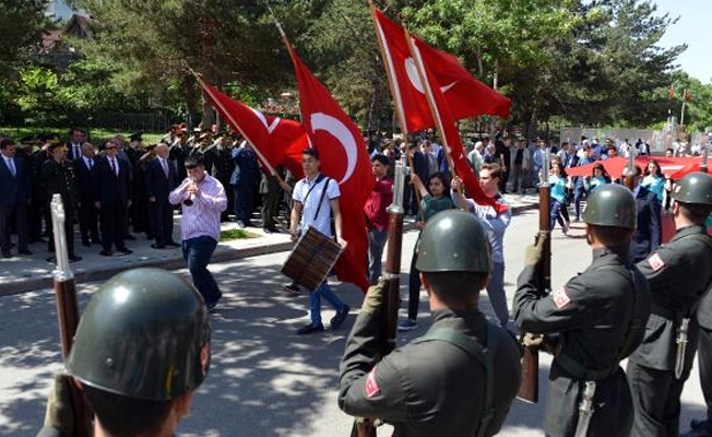 Atatürk'ün Erzurum'a gelişinin 98'nci yıldönümü kutlandı!