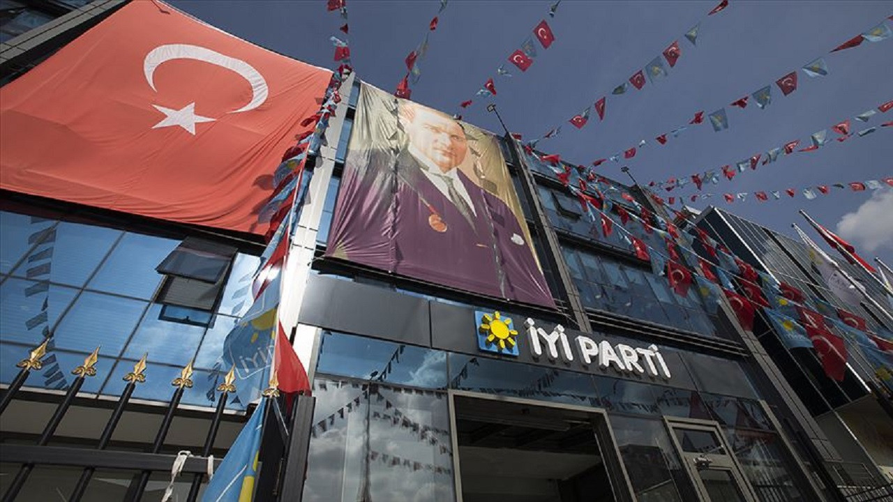 İYİ Parti'den Yargıtay'ın önünde toplanma çağrısı