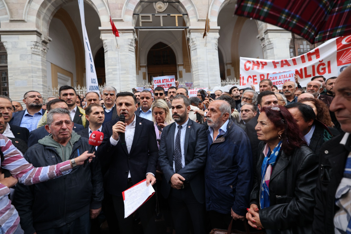 CHP'den Yargıtay üyelerine Anayasa kitapçığı! Posta yoluyla gönderildi