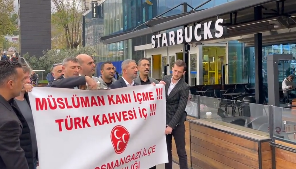 Bursa'da MHP'lilerden 'Starbucks' eylemi! Türk kahvesiyle geldiler