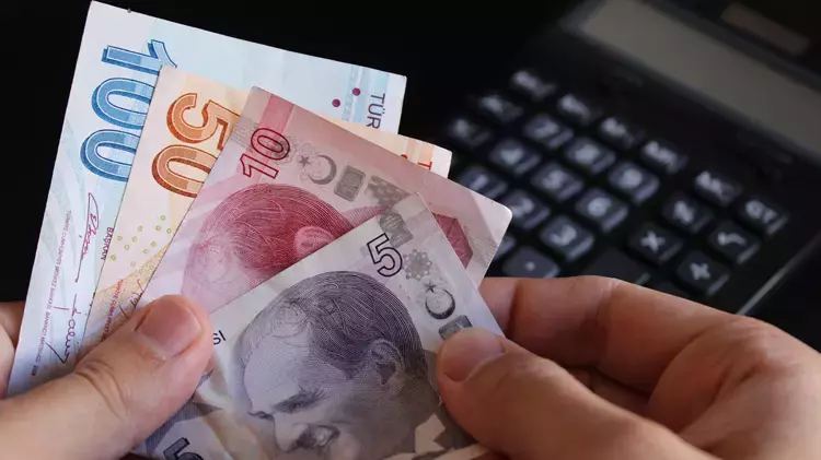 2024 yılı zammı ile ilgili tablo netleşti! Yeni yılda en düşük emekli aylığı ne kadar olacak?