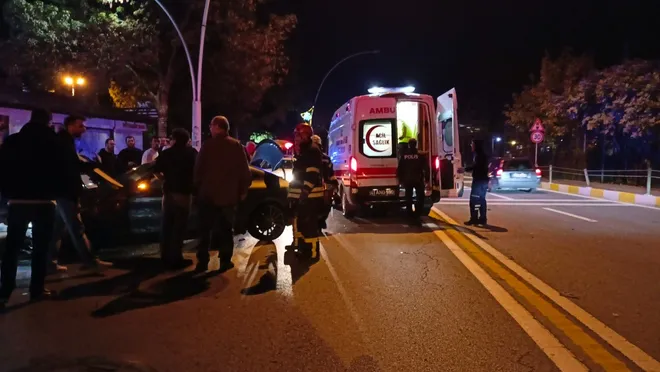 CHP'li eski vekil trafik kazası geçirdi