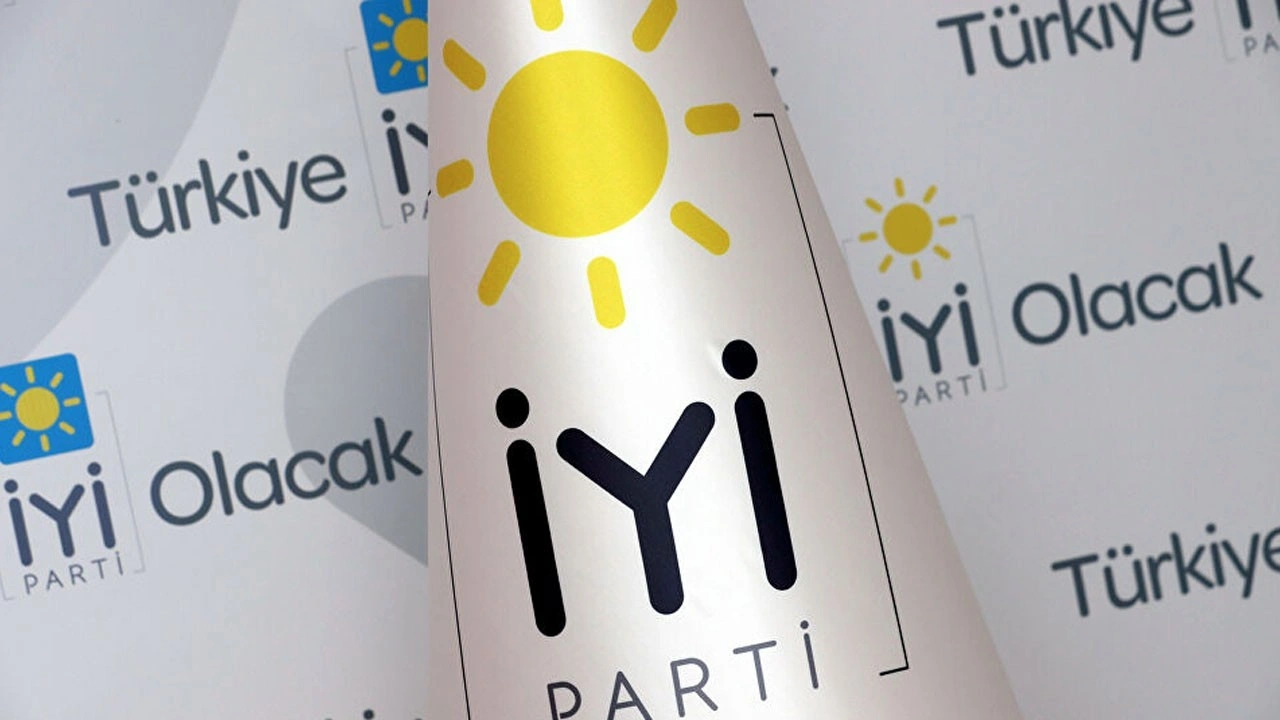 İYİ Parti'de bir istifa daha!