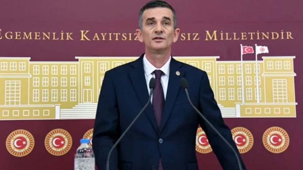 İstifayı yalanlayan Ümit Dikbayır canlı yayında İYİ Parti yönetimini topa tuttu