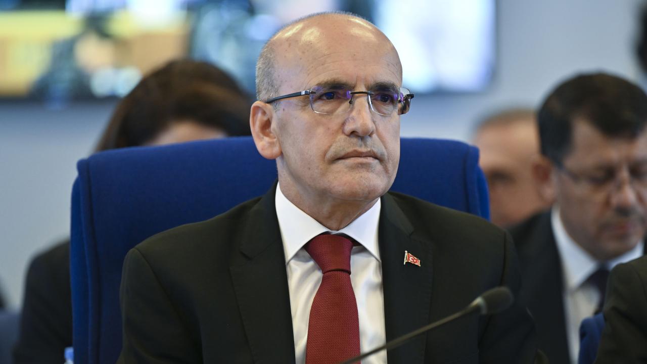 Mehmet Şimşek'ten cari açık paylaşımı