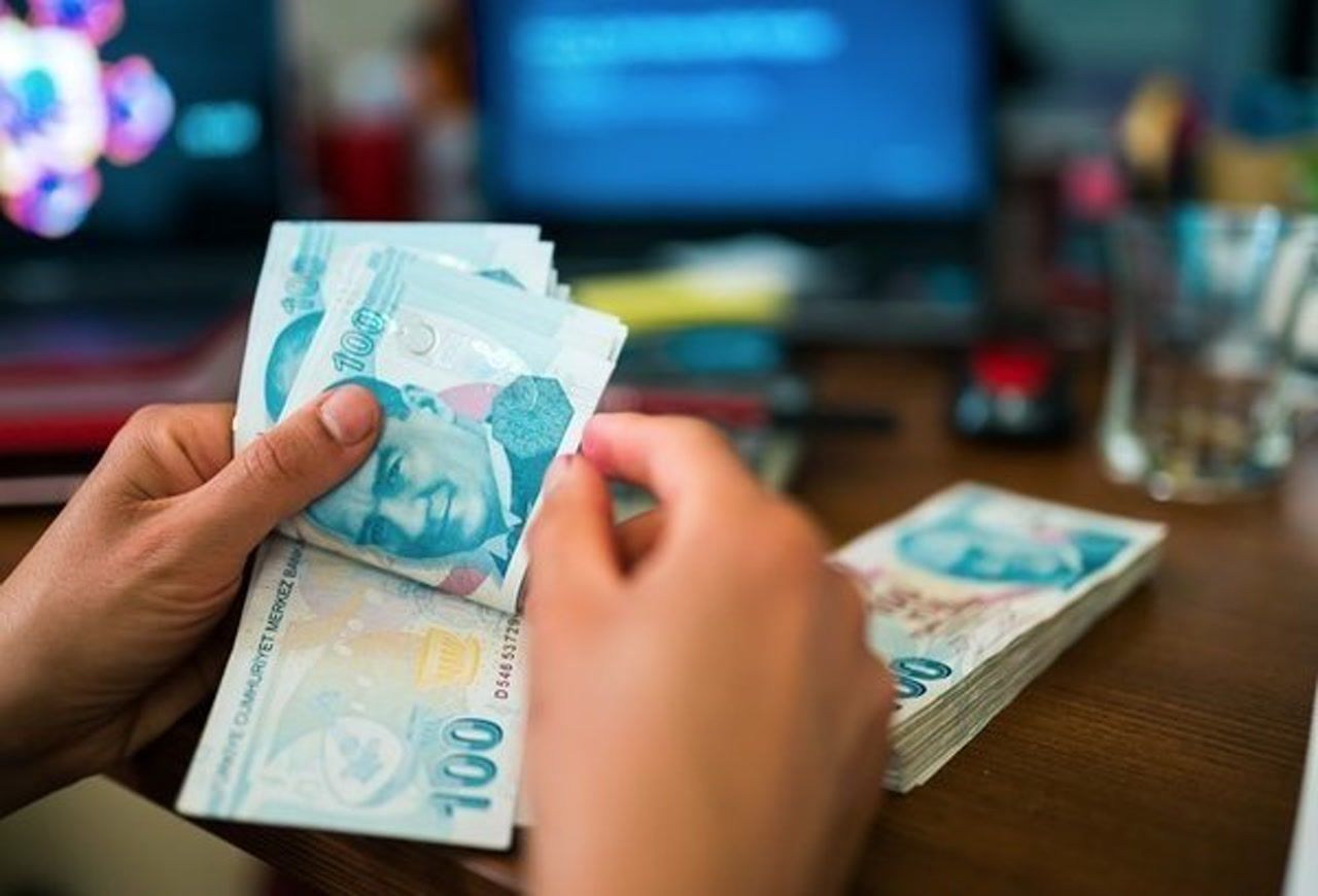 Kredi ve Yurtlar Kurumu duyurdu: Burs ve kredi ödemeleri başladı