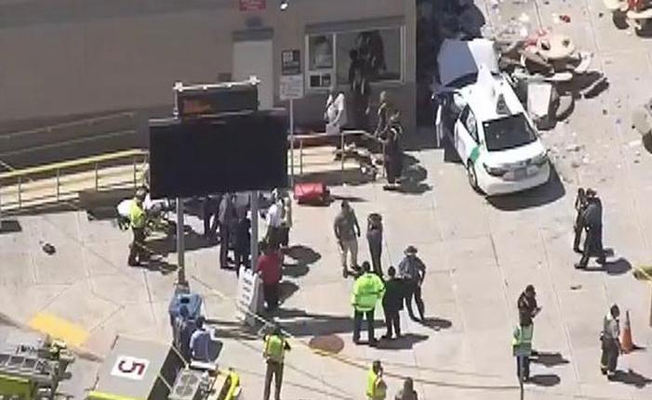 ABD'de araç kalabalığın arasına daldı: 10 kişi yaralandı